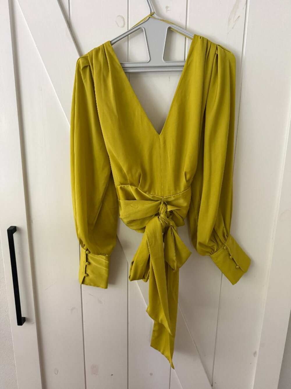 Banana Republic Deep V Silky Wrap top